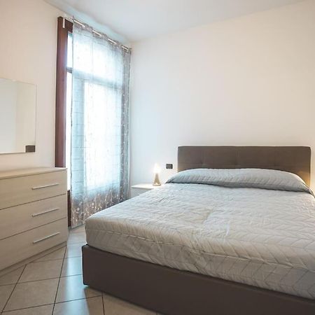 Suite Il Borgo Monza - Milano + Garage Privato Desio Kültér fotó